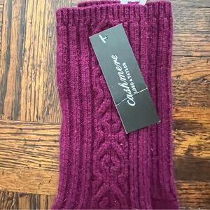 Lord & Taylor Raspberry Cashmere gloves
